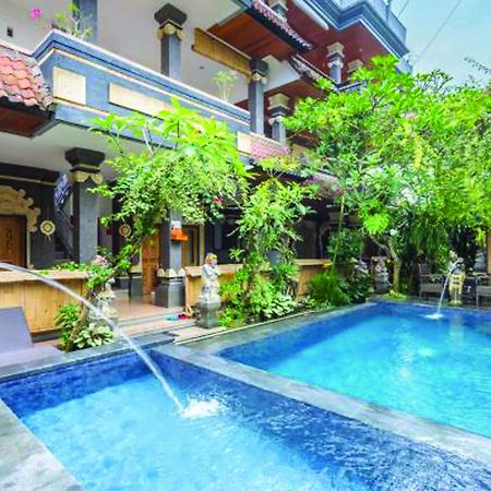 Suarsena Ubud Esterno foto