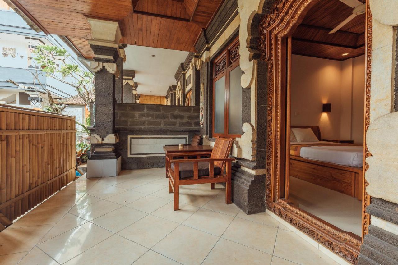 Suarsena Ubud Esterno foto