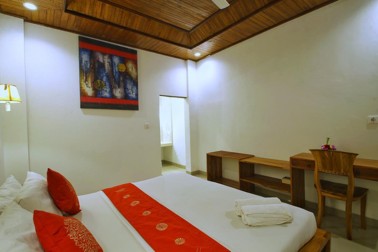 Suarsena Ubud Esterno foto
